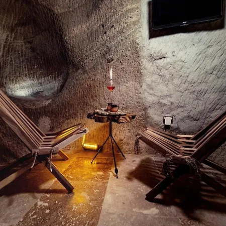 Crassula Cave Kapadokya