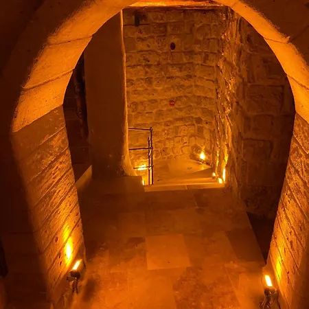 Crassula Cave Kapadokya * Nar