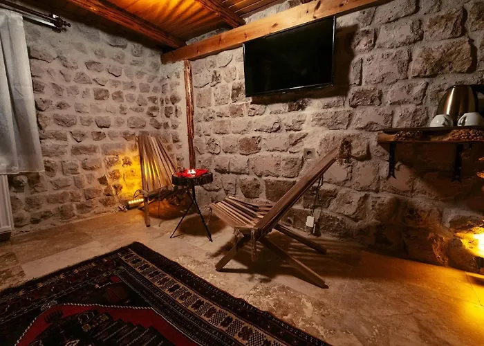 Crassula Cave Kapadokya * Nar