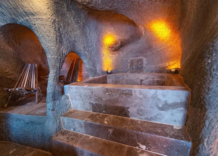 Crassula Cave Kapadokya * Nar