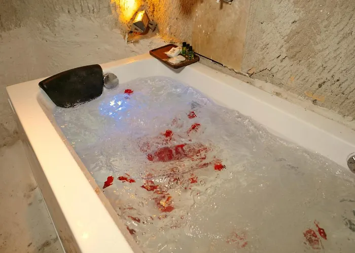 Crassula Cave Kapadokya