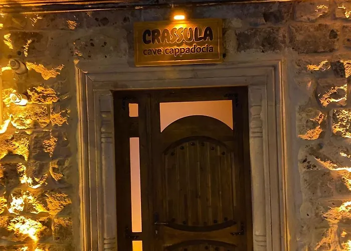 Crassula Cave Kapadokya Nar