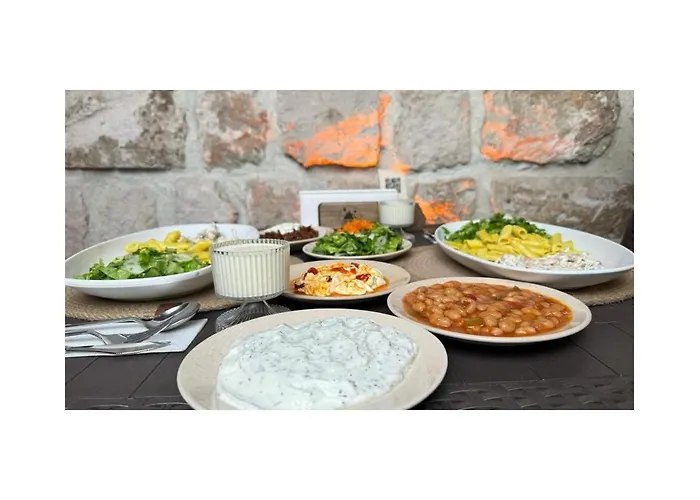 Crassula Cave Kapadokya Nar